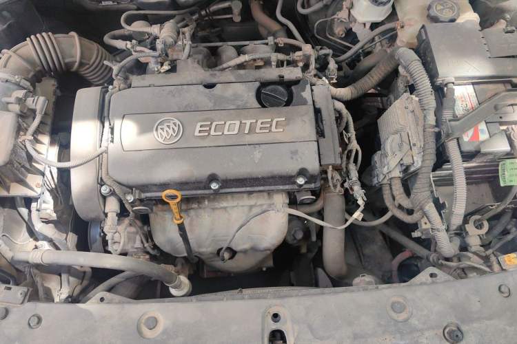 Used Buick GT 2013 GT 1.6L Manual Entry-Level Model Engine Bay
