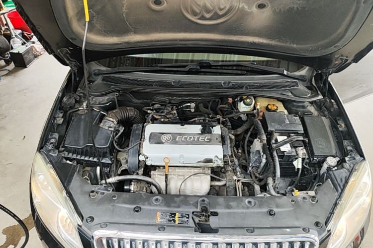 Used Buick GT 2013 GT 1.6L Automatic Fashion Edition Engine Bay