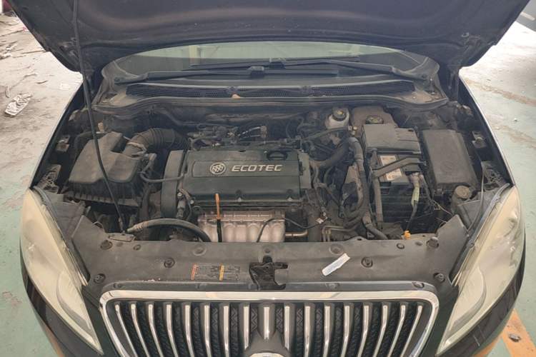 Used Buick GT 2013 GT 1.6L Automatic Fashion Edition Engine Bay