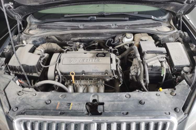 Used Buick GT 2013 GT 1.6L Manual Entry-Level Model Engine Bay