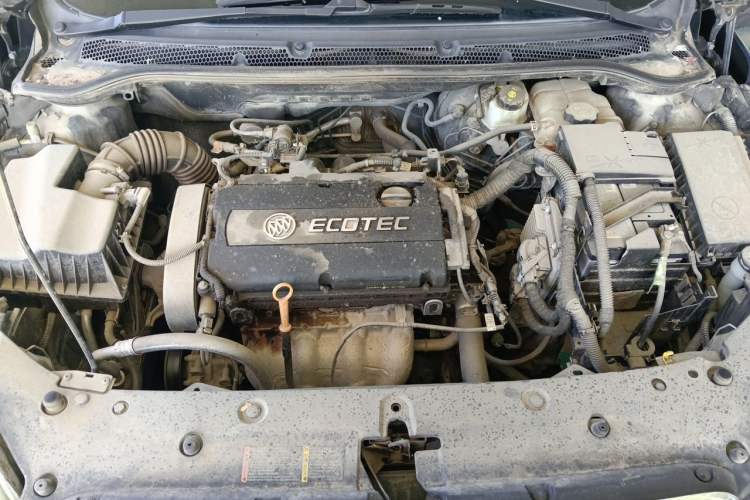Used Buick GT 2013 GT 1.6L Manual Entry-Level Model Engine Bay