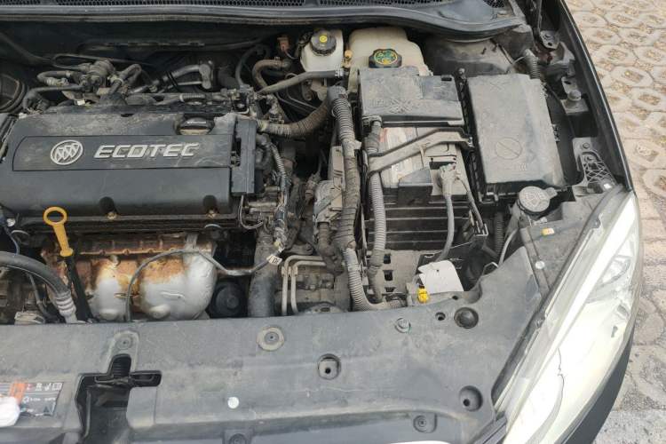 Used Buick GT 2013 GT 1.6L Automatic Fashion Edition Engine Bay Left