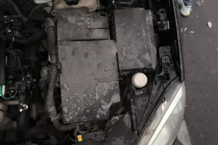 Used Buick GT 2013 GT 1.6L Manual Entry-Level Model Engine Bay Left
