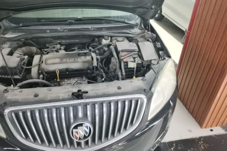 Used Buick GT 2013 GT 1.6L Automatic Fashion Edition Engine Bay Left