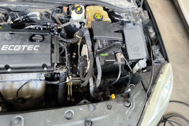 Used Buick GT 2013 GT 1.6L Automatic Fashion Edition Engine Bay Left