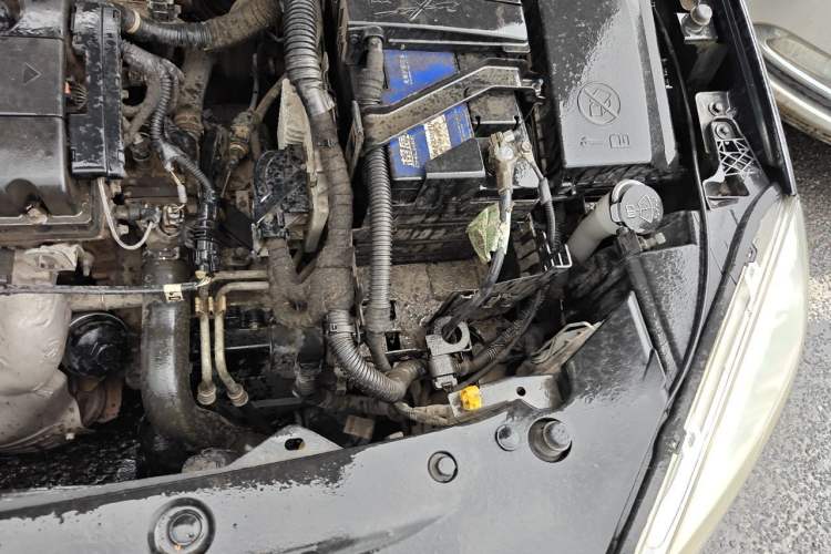 Used Buick GT 2013 GT 1.6L Automatic Fashion Edition Engine Bay Left