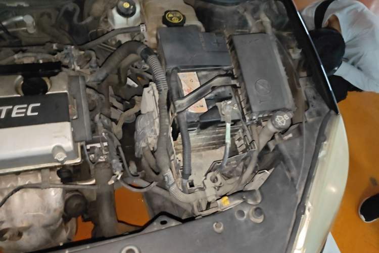 Used Buick GT 2013 GT 1.6L Manual Entry-Level Model Engine Bay Left