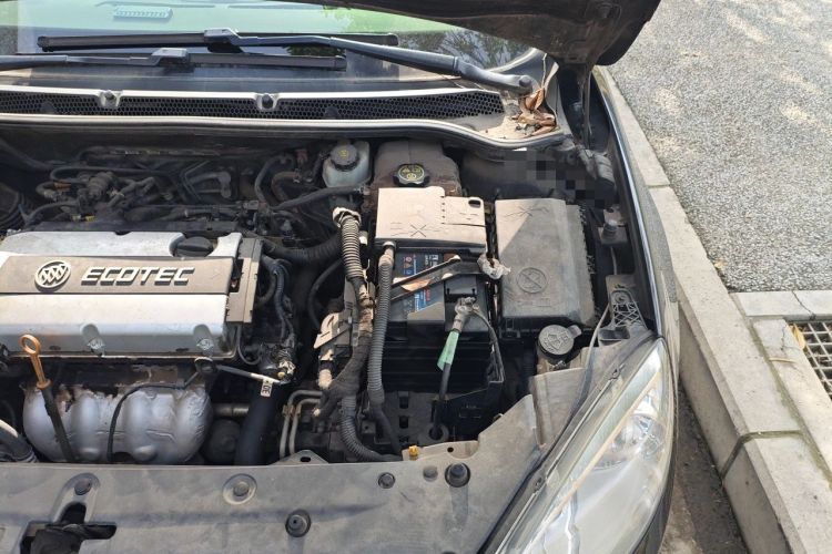Used Buick GT 2013 GT 1.6L Automatic Fashion Edition Engine Bay Left
