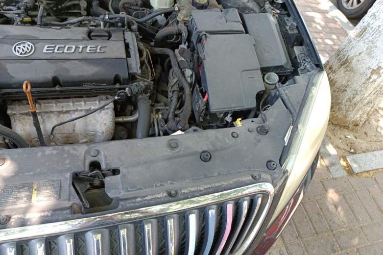 Used Buick GT 2013 GT 1.6L Automatic Fashion Edition Engine Bay Left