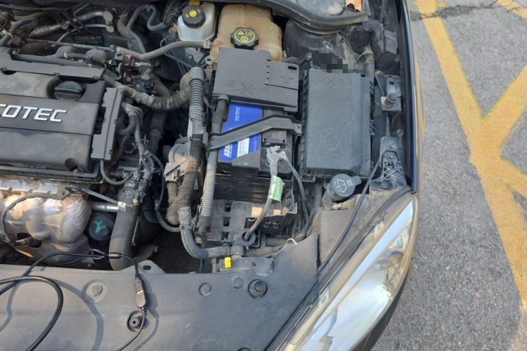Used Buick GT 2013 GT 1.6L Manual Entry-Level Model Engine Bay Left