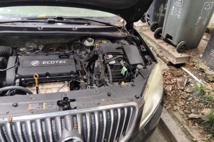 Used Buick GT 2013 GT 1.6L Automatic Fashion Edition Engine Bay Left