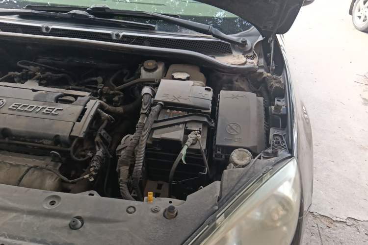 Used Buick GT 2013 GT 1.6L Manual Entry-Level Model Engine Bay Left