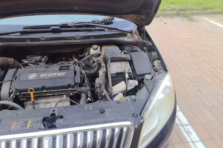 Used Buick GT 2013 GT 1.6L Manual Entry-Level Model Engine Bay Left
