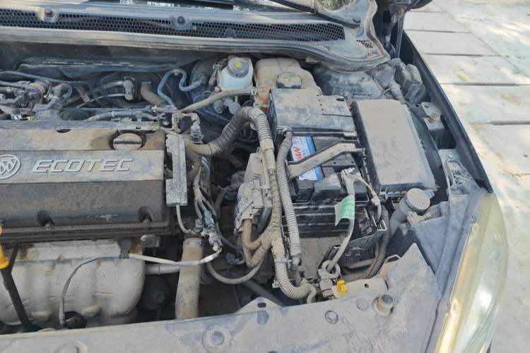 Used Buick GT 2013 GT 1.6L Manual Entry-Level Model Engine Bay Left