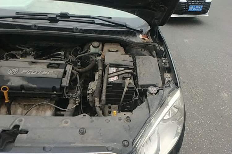 Used Buick GT 2013 GT 1.6L Manual Entry-Level Model Engine Bay Left
