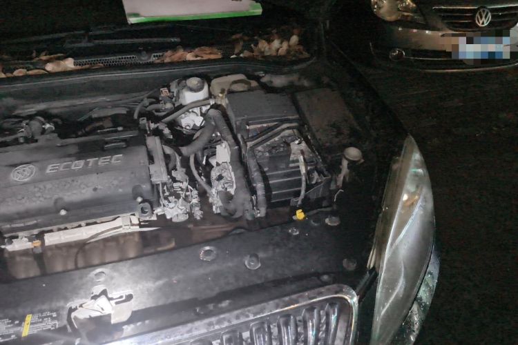 Used Buick GT 2013 GT 1.6L Automatic Fashion Edition Engine Bay Left