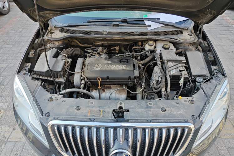 Used Buick GT 2013 GT 1.6L Automatic Fashion Edition Engine Bay