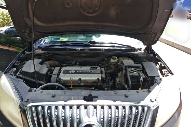 Used Buick GT 2013 GT 1.6L Automatic Fashion Edition Engine Bay