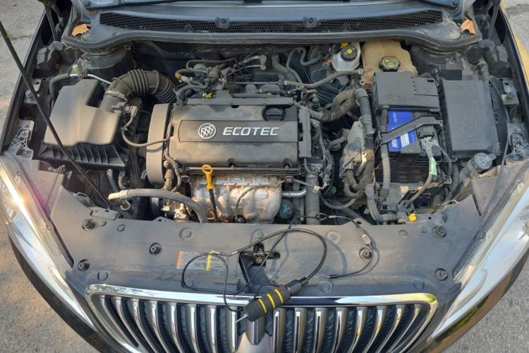 Used Buick GT 2013 GT 1.6L Manual Entry-Level Model Engine Bay