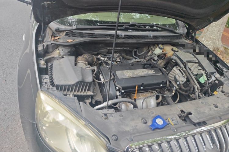 Used Buick GT 2013 GT 1.6L Manual Entry-Level Model Engine Bay Right