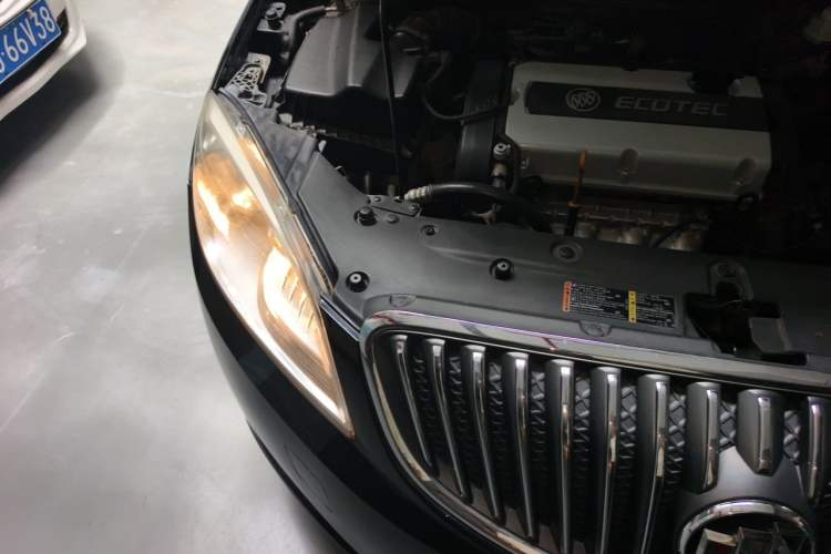 Used Buick GT 2013 GT 1.6L Manual Entry-Level Model Engine Bay Right