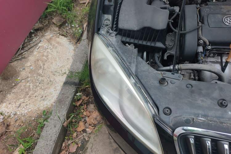 Used Buick GT 2013 GT 1.6L Automatic Fashion Edition Engine Bay Right