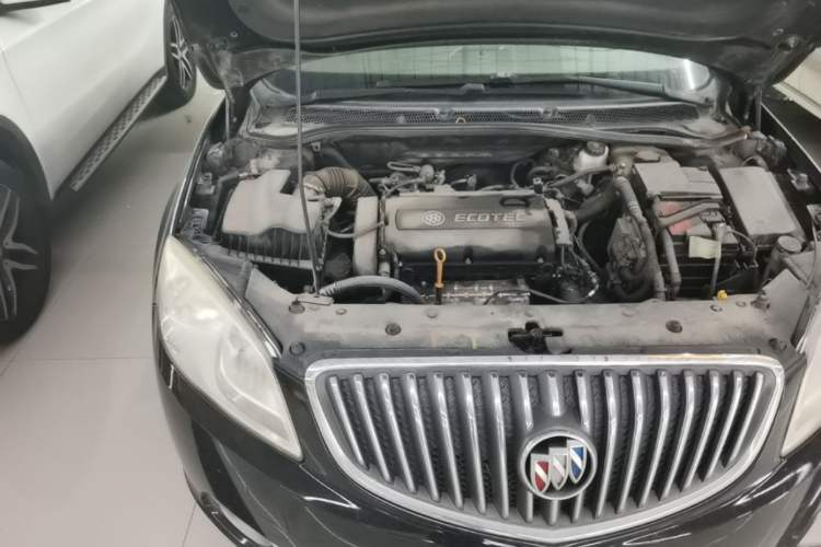 Used Buick GT 2013 GT 1.6L Automatic Fashion Edition Engine Bay Right