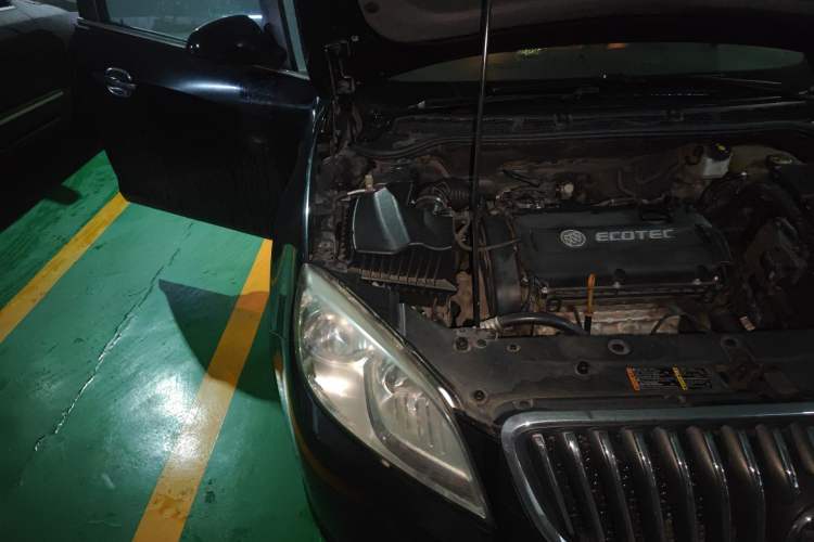 Used Buick GT 2013 GT 1.6L Manual Entry-Level Model Engine Bay Right