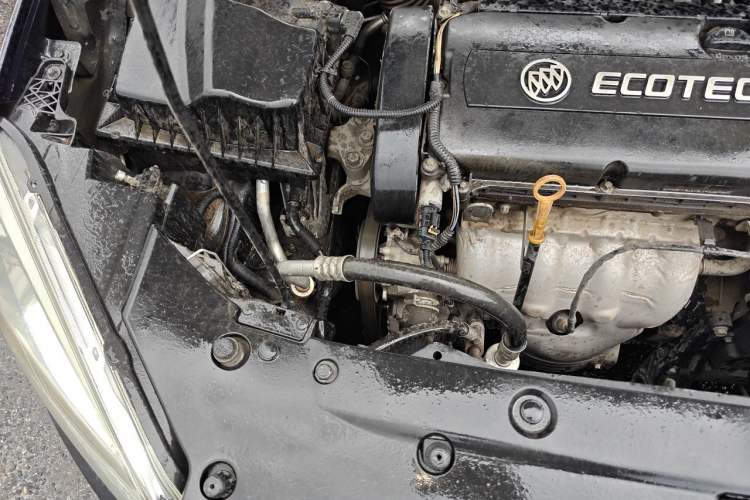Used Buick GT 2013 GT 1.6L Automatic Fashion Edition Engine Bay Right