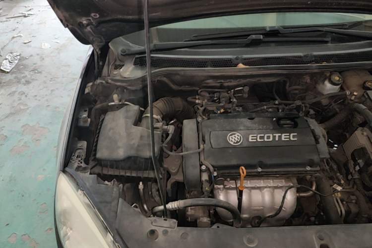 Used Buick GT 2013 GT 1.6L Automatic Fashion Edition Engine Bay Right