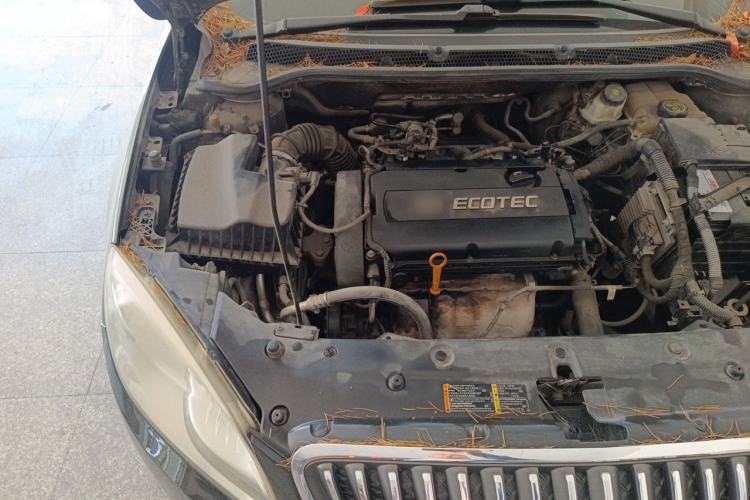 Used Buick GT 2013 GT 1.6L Manual Entry-Level Model Engine Bay Right