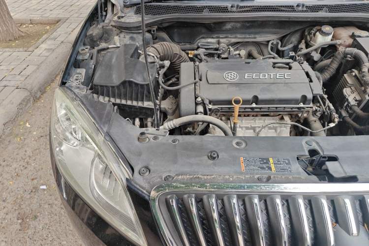 Used Buick GT 2013 GT 1.6L Manual Entry-Level Model Engine Bay Right