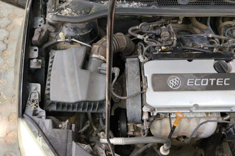 Used Buick GT 2013 GT 1.6L Automatic Fashion Edition Engine Bay Right