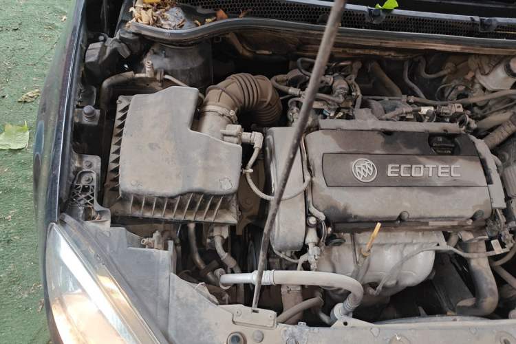 Used Buick GT 2013 GT 1.6L Manual Entry-Level Model Engine Bay Right