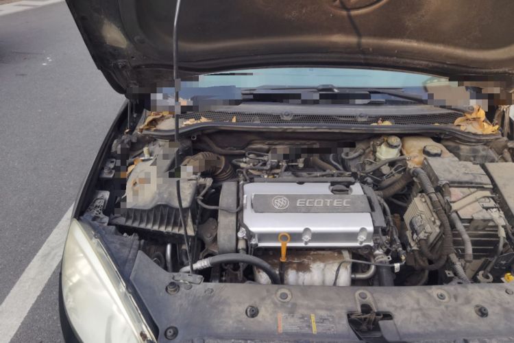 Used Buick GT 2013 GT 1.6L Manual Entry-Level Model Engine Bay Right