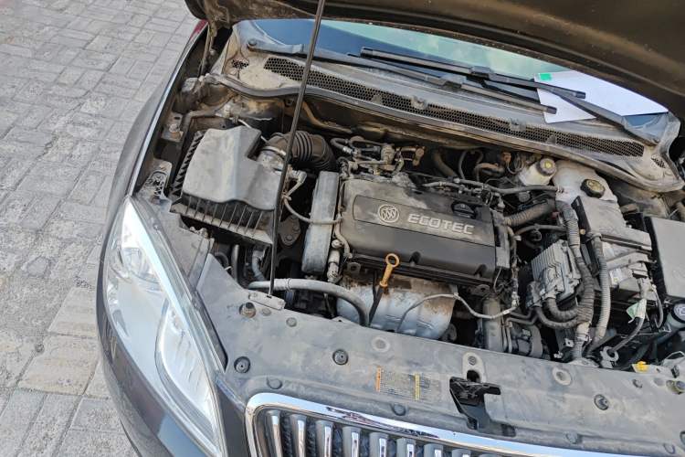Used Buick GT 2013 GT 1.6L Automatic Fashion Edition Engine Bay Right