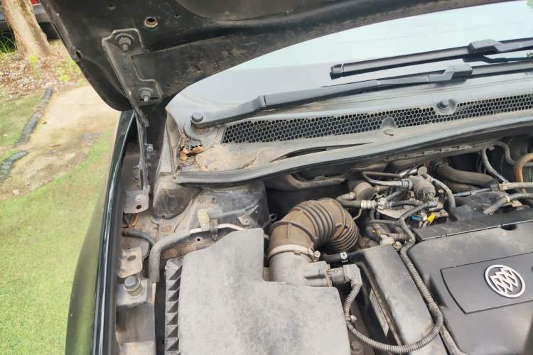 Used Buick GT 2013 GT 1.6L Automatic Fashion Edition Engine Bay Right