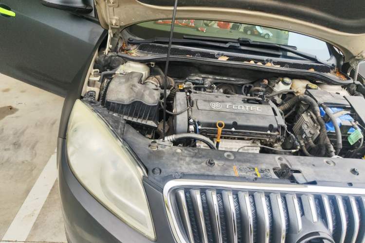 Used Buick GT 2013 GT 1.6L Automatic Fashion Edition Engine Bay Right