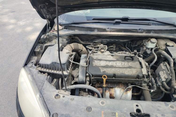 Used Buick GT 2013 GT 1.6L Manual Entry-Level Model Engine Bay Right