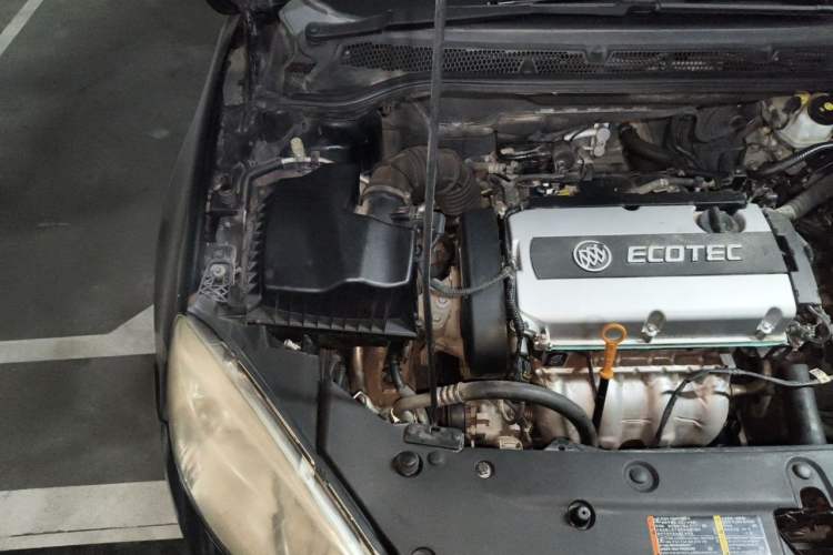 Used Buick GT 2013 GT 1.6L Manual Entry-Level Model Engine Bay Right