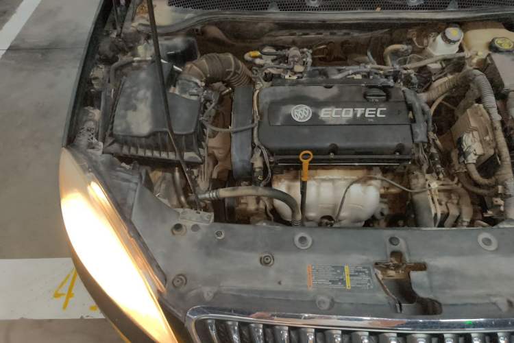 Used Buick GT 2013 GT 1.6L Automatic Fashion Edition Engine Bay Right