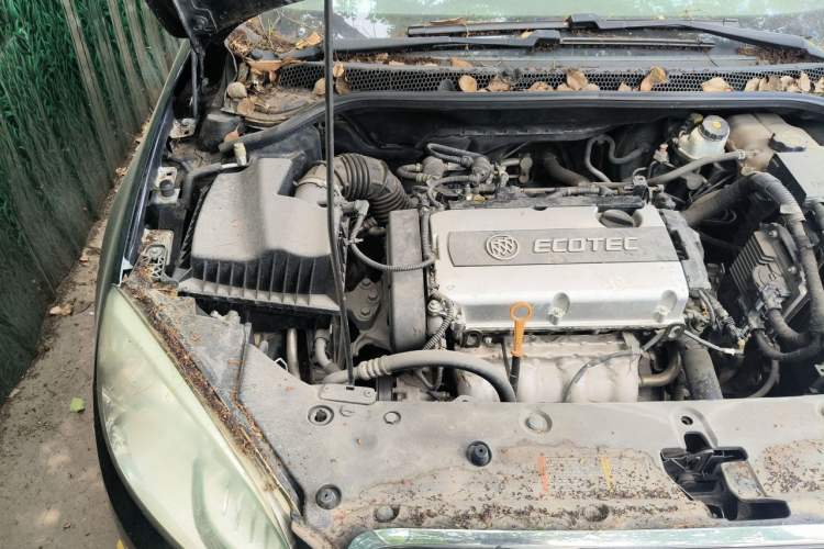 Used Buick GT 2013 GT 1.6L Manual Entry-Level Model Engine Bay Right