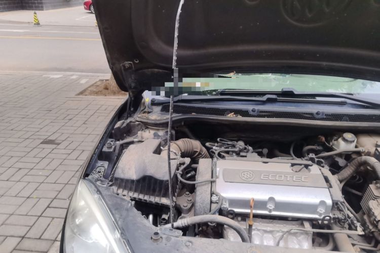 Used Buick GT 2013 GT 1.6L Automatic Fashion Edition Engine Bay Right