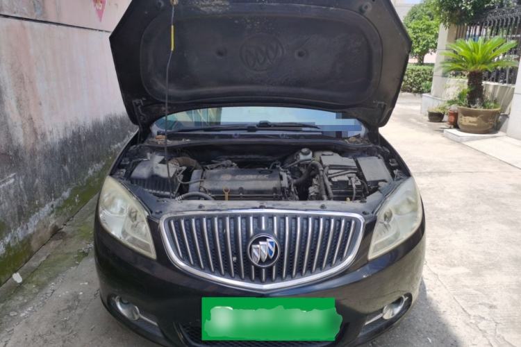 Used Buick GT 2013 GT 1.6L Manual Entry-Level Model Engine Bay