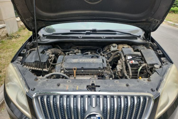 Used Buick GT 2013 GT 1.6L Manual Entry-Level Model Engine Bay