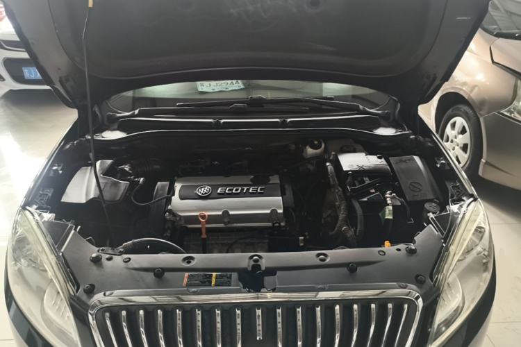 Used Buick GT 2013 GT 1.6L Automatic Fashion Edition Engine Bay