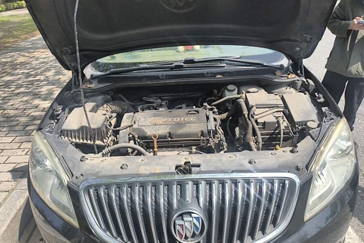 Used Buick GT 2013 GT 1.6L Automatic Fashion Edition Engine Bay