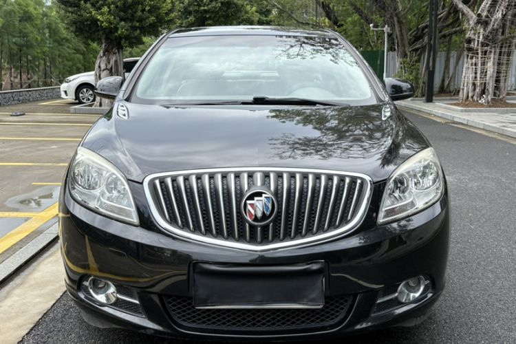 Used Buick GT 2013 GT 1.6L Automatic Fashion Edition Exterior 2
