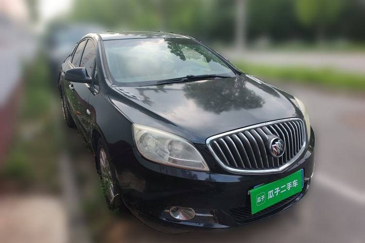 Used Buick GT 2013 GT 1.6L Automatic Fashion Edition Front Right 45 Deg