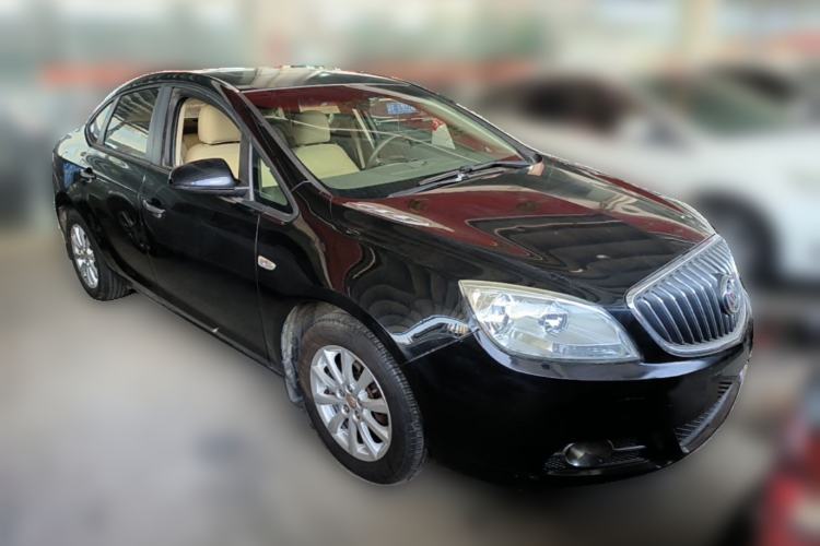 Used Buick GT 2013 GT 1.6L Automatic Fashion Edition Front Right 45 Deg